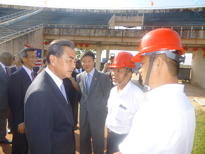 ������Ե-����