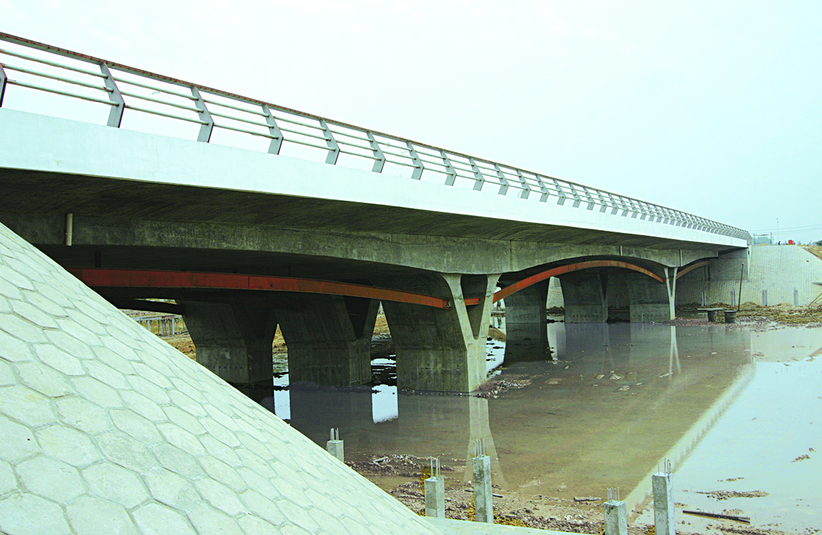 ������Ե-����