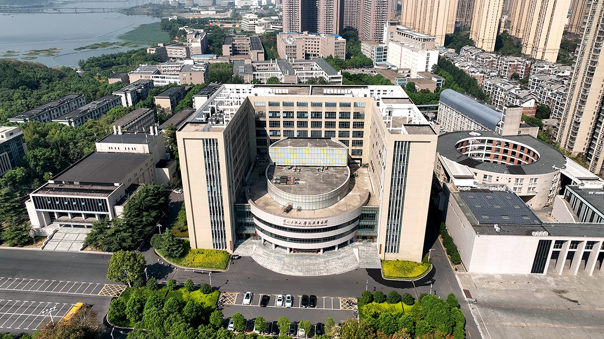 ������Ե-����