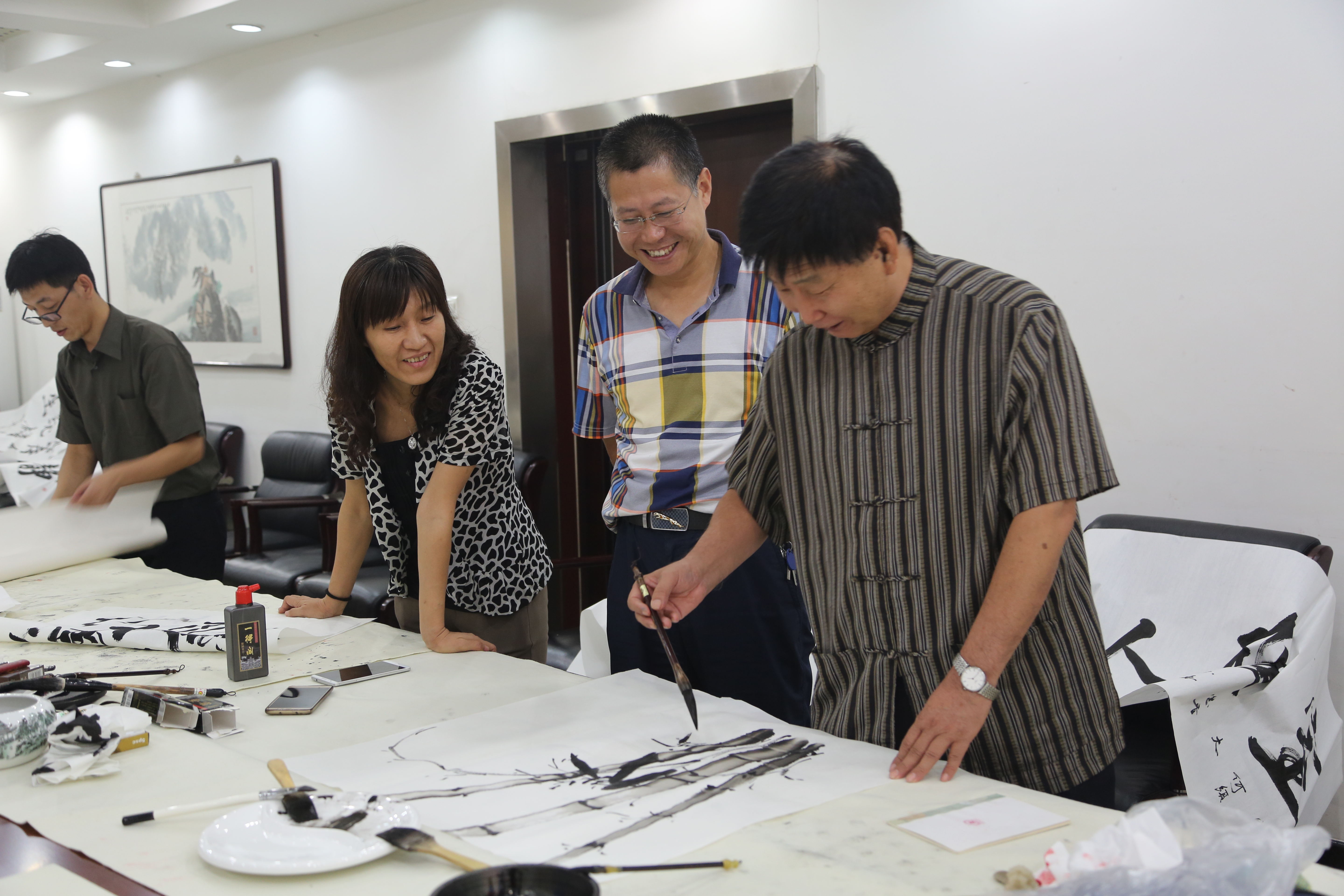 ������Ե-����